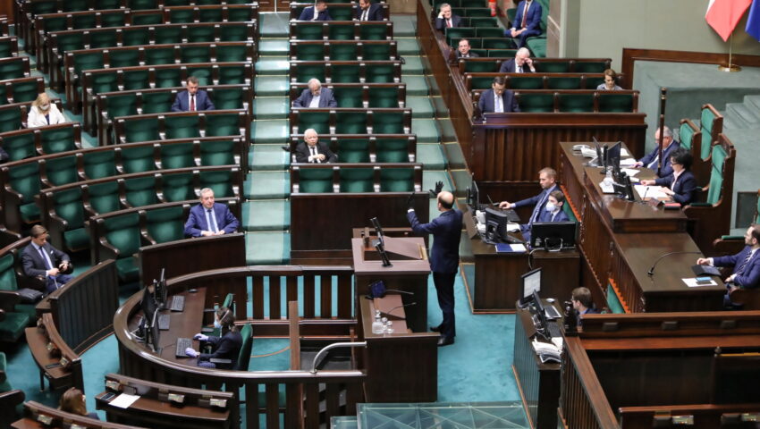 Sejm potępił przemoc władz Białorusi i zwrócił się do rządu o szybkie przyjmowanie uchodźców z tego kraju