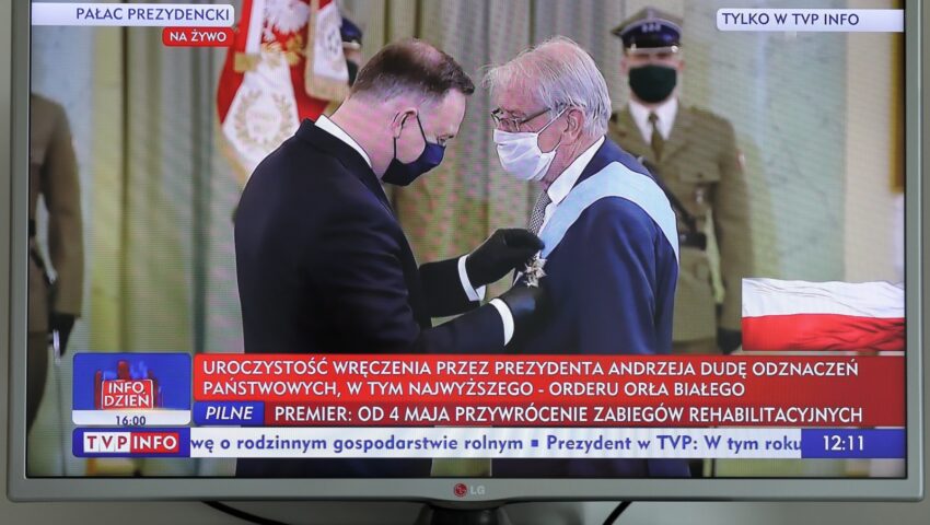 Prezydent odznaczył Orderem Orła Białego prof. Roszkowskiego i prof. Kułakowskiego