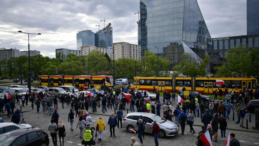 Nerwowo podczas strajku przedsiębiorców. Policja zatrzymała ponad 380 osób