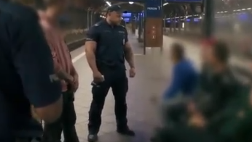 Tak się buduje autorytet policji! Filmik z wrocławskiego dworca podbija internet