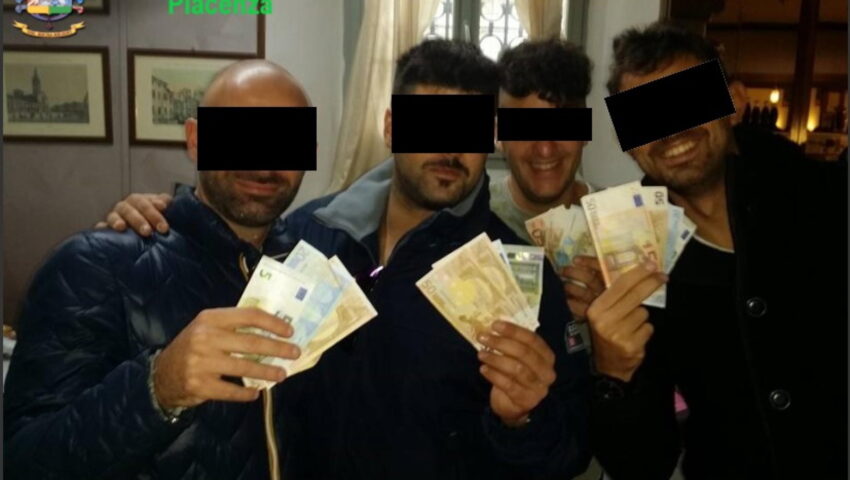 “Styl Gomorra”. Skandal na posterunku karabinierów bulwersuje Włochy