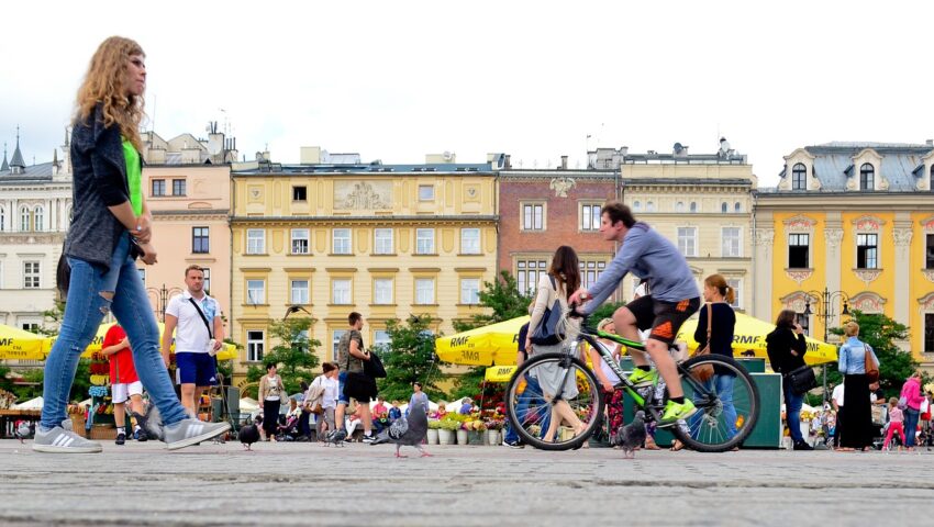 Kantar: 35 proc. Polaków dobrze ocenia kierunek biegu spraw w kraju