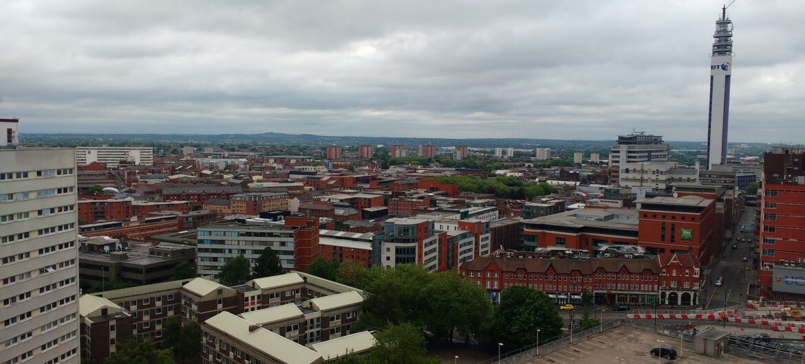 Atak nożownika w Birmingham, jest wielu rannych