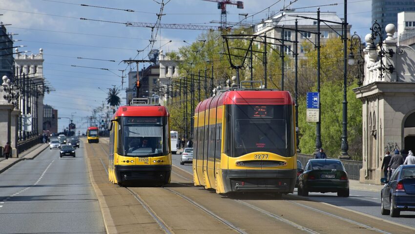 Mężczyzna pobił motorniczą tramwaju bo zwróciła mu uwagę na brak maseczki