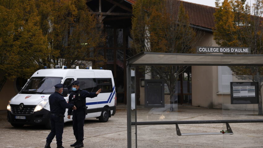 Szok i niedowierzanie. Zamachowiec, który obciął nauczycielowi głowę, okazał się uchodźcą