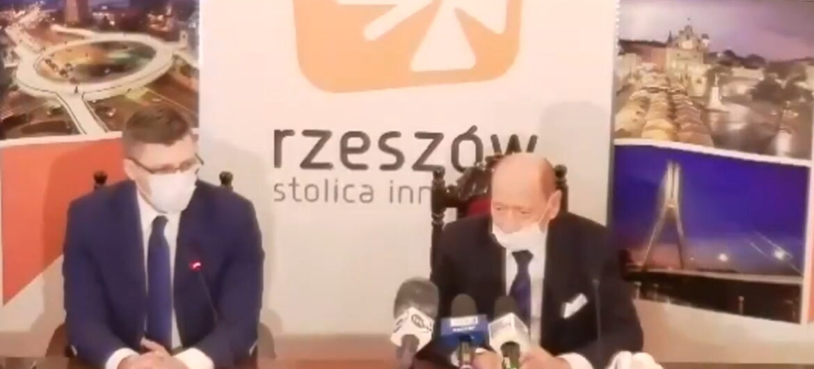 Prezydent Rzeszowa zrezygnował ze stanowiska. Jego miejsce zajmie wiceminister?