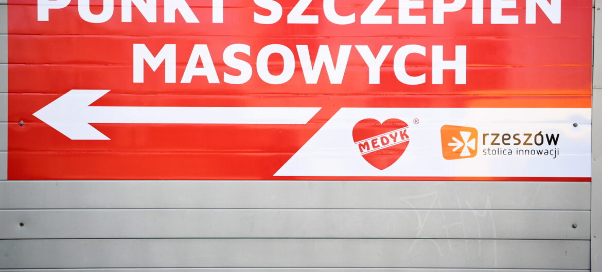 Jak skuteczne są szczepionki? Minister Niedzielski zdradził zaskakujące dane
