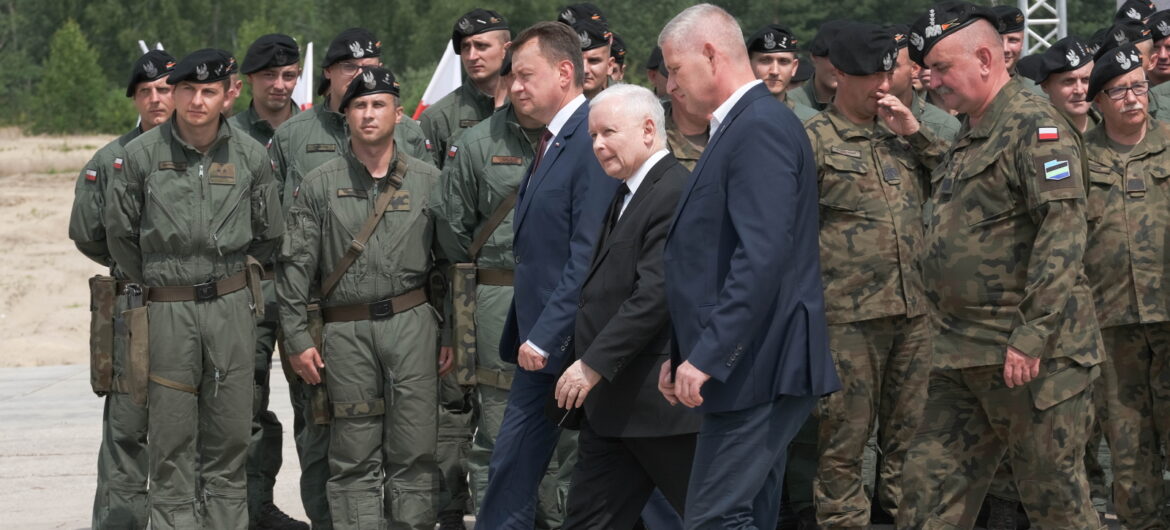 Mocne słowa szefa MON. Wszyscy wiemy, gdzie leży agresor, dlatego bardzo szybko wzmacniamy zdolności obronne