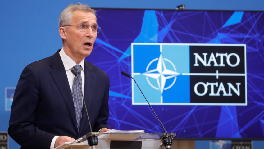 Szwecja i Finlandia złożyły wniosek o dołączenie do NATO