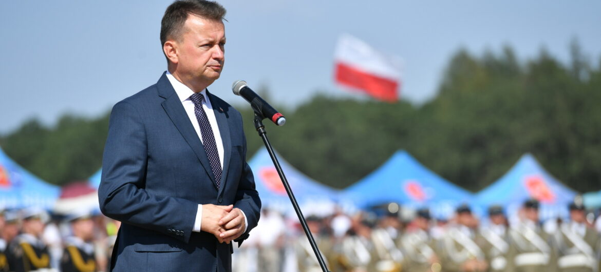 Szef MON zapowiedział rozwój wojsk obrony cyberprzestrzeni