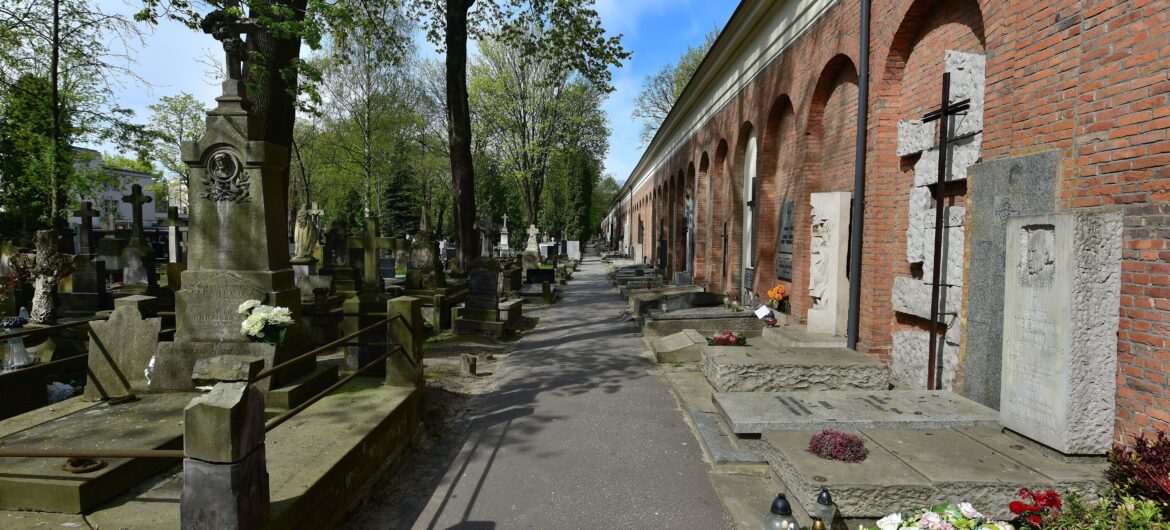 Pogrzeb Urbana na Powązkach. Jest reakcja MON