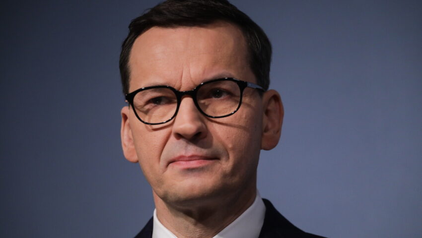 Premier Morawiecki: materiały ze śledztwa ws. eksplozji rakiety nie rozstrzygają, skąd została wystrzelona