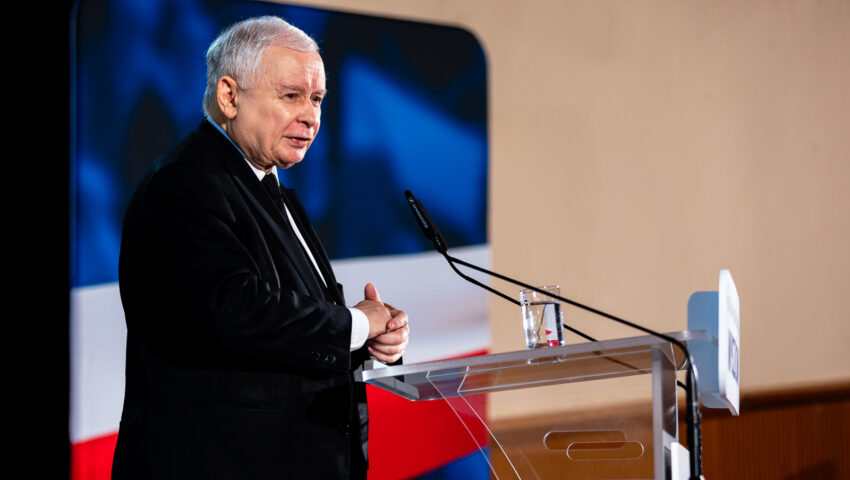 Jaki jest stan Jarosława Kaczyńskiego? Rzecznik PiS zapewnia: “Wszystko jest pod kontrolą”