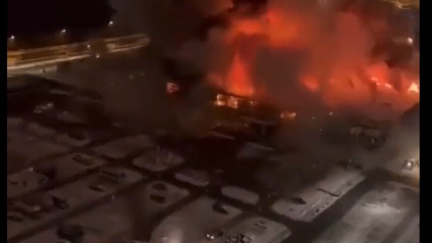 Płonie duże centrum handlowe pod Moskwą. To był wybuch?