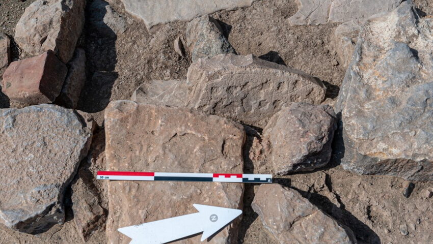 Sensacyjne odkrycie polskich archeologów Znalezli tajemniczy skarb sprzed 4000 lat. To antyczna gra planszowa?