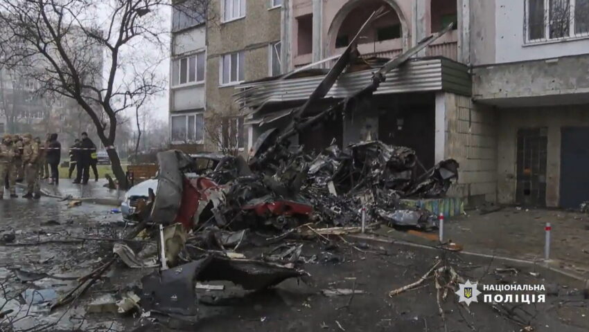Co było przyczyną katastrofy śmigłowca pod Kijowem? Są trzy wersje