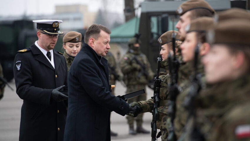 Polacy nie chcą iść do wojska? To mit. W ubiegłym roku padł rekord!