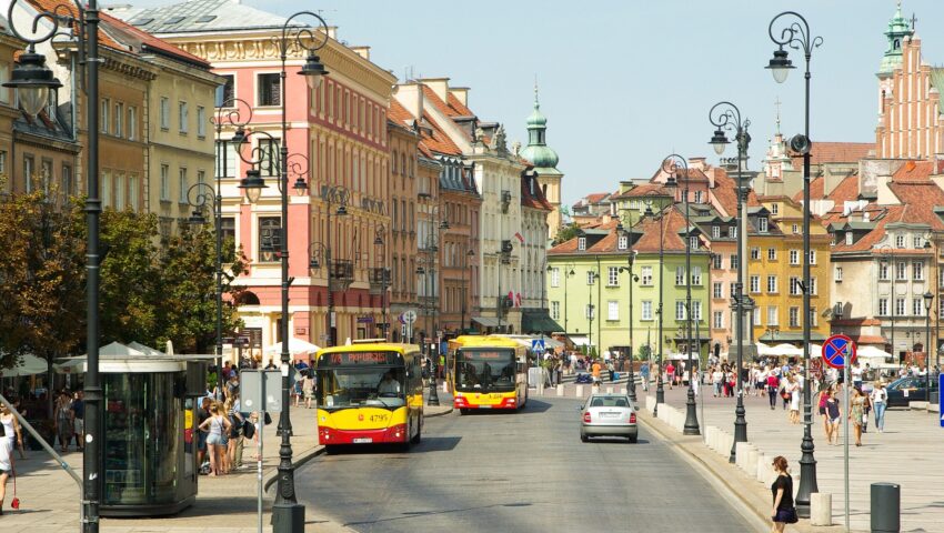 Warszawiacy będą chodzić pieszo? Kierowcy autobusów mają dość