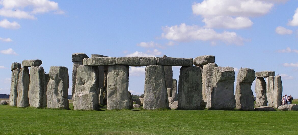 Naukowcy rozwiązali kolejną zagadkę Stonehenge. Wyniki badań ich zaskoczyły