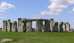 Naukowcy rozwiązali kolejną zagadkę Stonehenge. Wyniki badań ich zaskoczyły