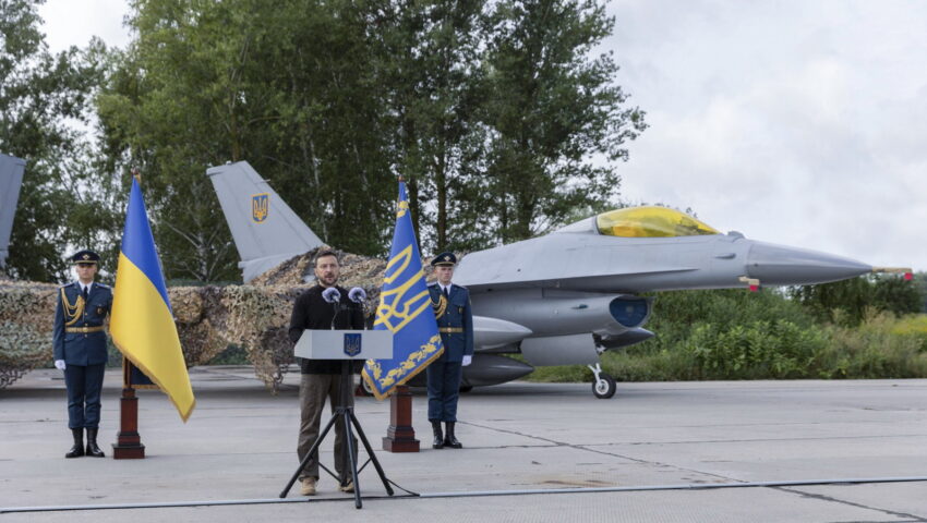 F-16 dotarły w końcu na Ukrainę