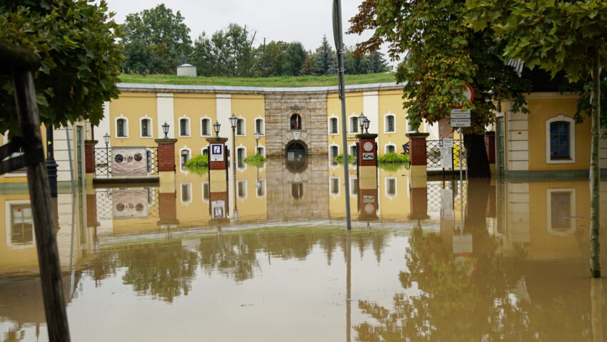 Burmistrz Nysy wezwał do natychmiastowej ewakuacji miasta