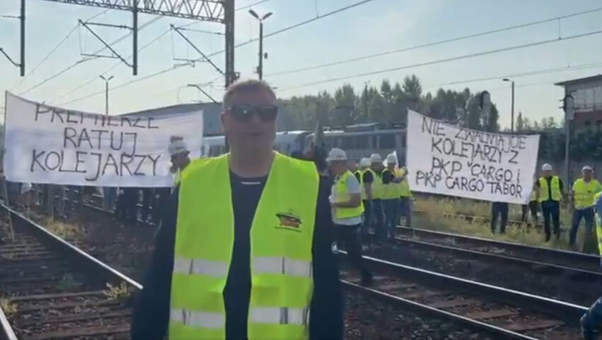 Kolejarze protestują przeciwko niszczeniu PKP Cargo i blokują tory