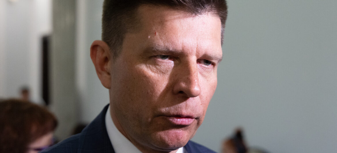 Ryszard Petru w dyskoncie. Podpisał umowę na pracę w Wigilię