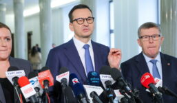 Mateusz Morawiecki o projekcie budżetu: rząd oszczędza na zwykłych obywatelach