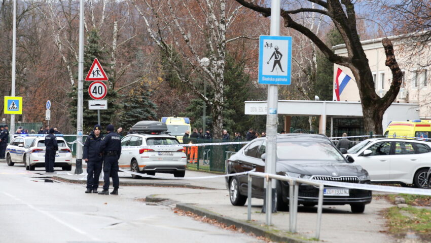 Nożownik w szkole ranił pięcioro dzieci i nauczycielkę, nie żyje siedmiolatka