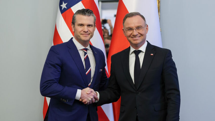 Długa rozmowa w cztery oczy. Prezydent Duda spotkał się z sekretarzem obrony USA