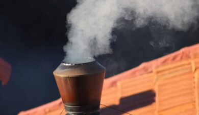 Habemus papam! Biały dym nad placem św. Piotra