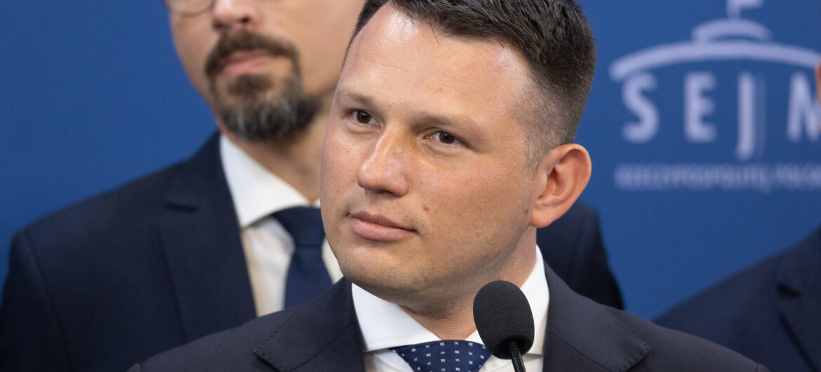 Sondaż powyborczy: Konfederacja powyżej 20 proc., Trzecia Droga za burtą