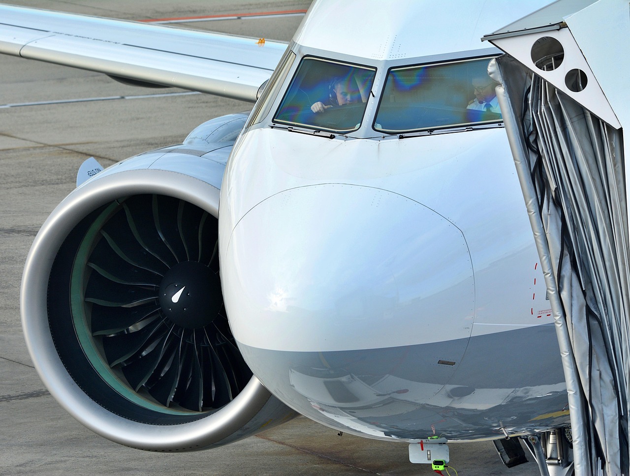 Seria poważnych awarii na polskich lotniskach. Sprawę bada ABW