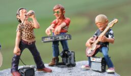 Boysband wygrał proces o zniesławienie. Jego członkowie są… wirtualni