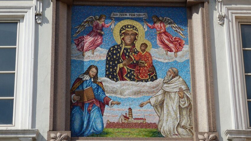 Papież ogłosił, jakimi tytułami można określać Maryję