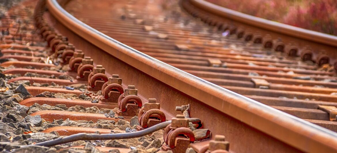 Kolejne akty dywersji na kolei. Zablokowane tory i uszkodzona infrastruktura na Słowenii