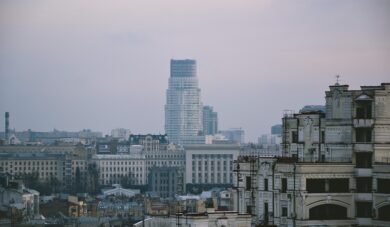 Rosja wystrzeliła rakiety na Kijów. To jeden z największych ataków od początku wojny