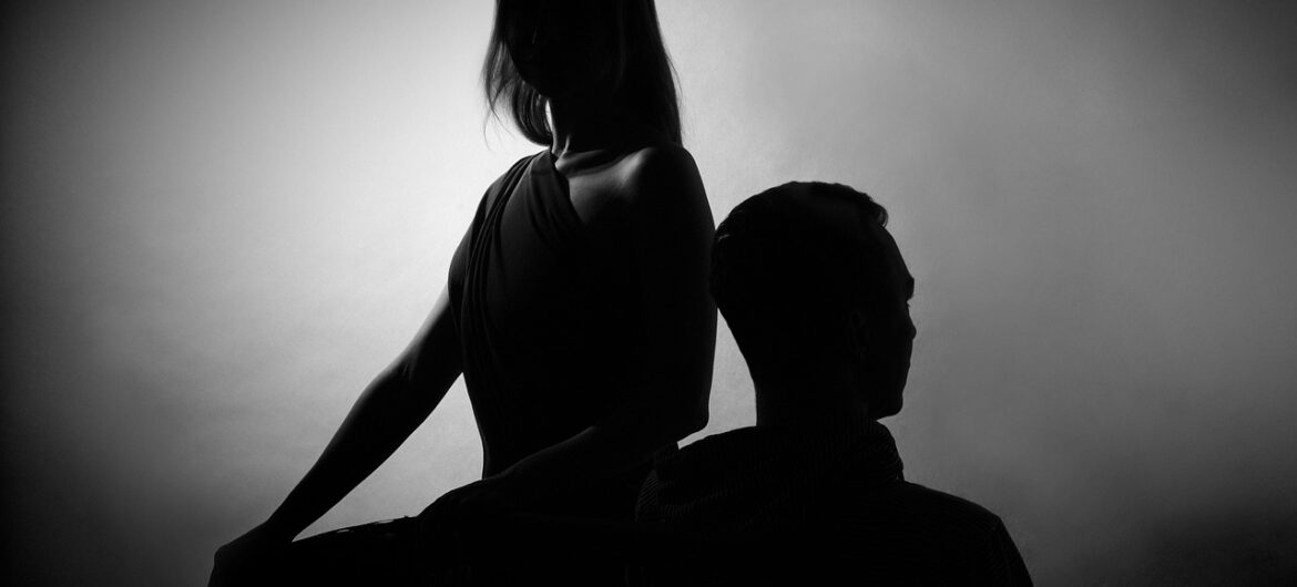 Francuzi rezygnują z “obowiązku małżeńskiego”